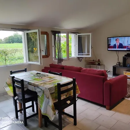 Apartment Chez Nano
